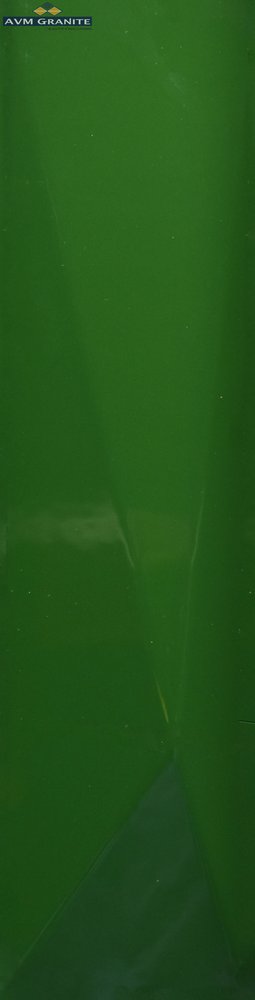 Pyramid Emerald Glossy (75 x 300, Icon) - 1