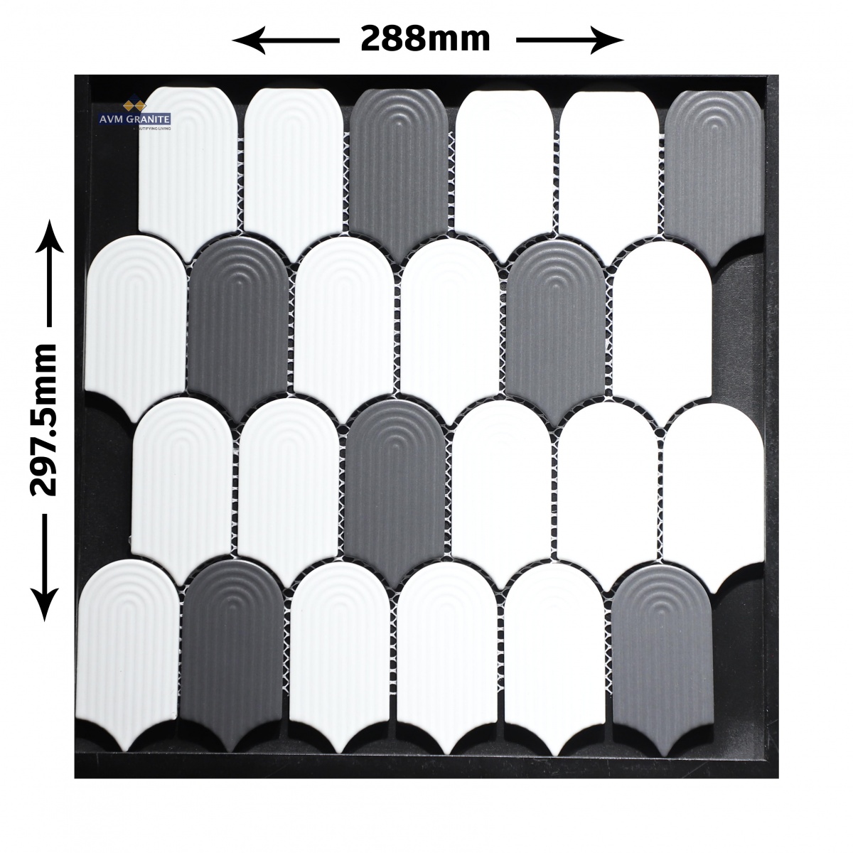 MCZ711 White/Black Matt  (288 x 297.5, Larios) - 2