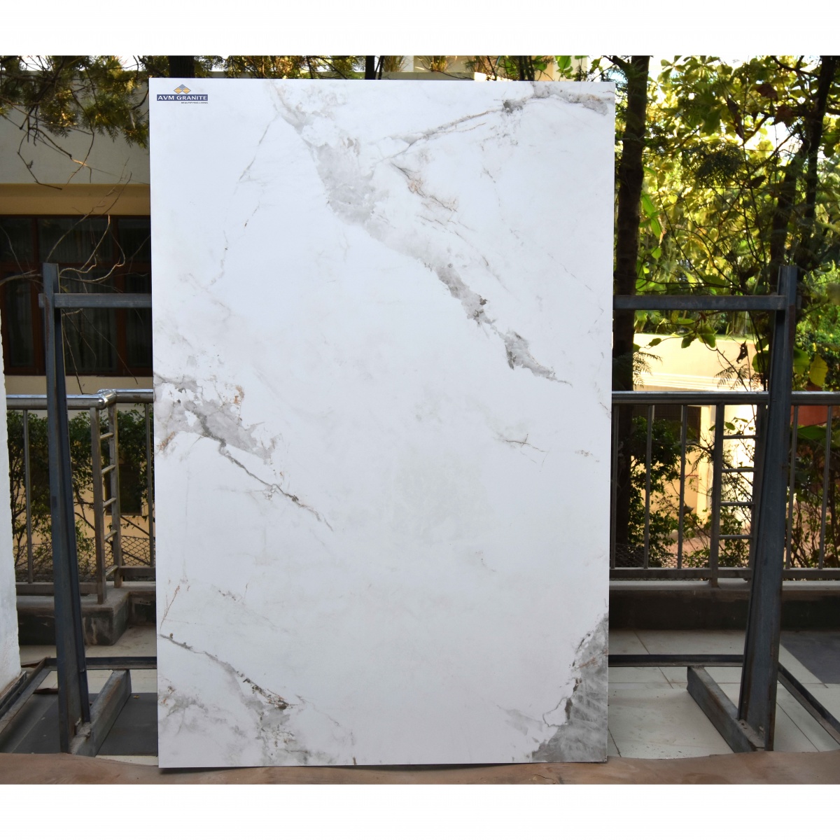 Patagonia White SPA 3.0 (1200 x 1800, Motto) - 2