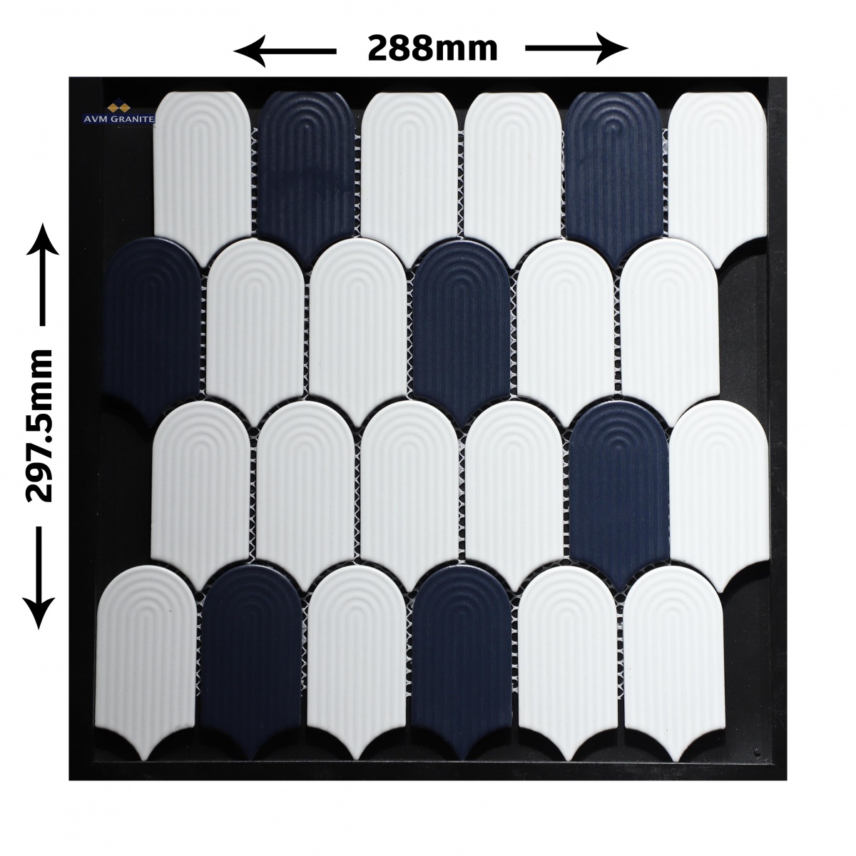 MCZ710 White/Blue Matt  (288 x 297.5, Larios) - 2