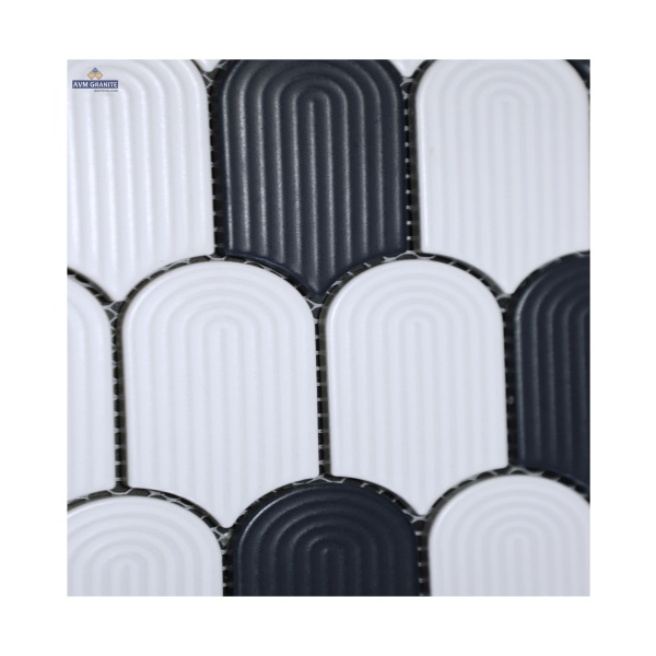 MCZ710 White/Blue Matt  (288 x 297.5, Larios)